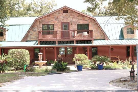 George Jones’ two-story log home